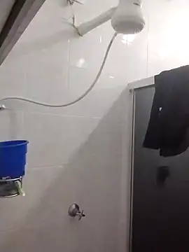 Snapshot of LopeseLua chatting on 6, 10, 2025 LopeseLua online show from 6, 10, 2025