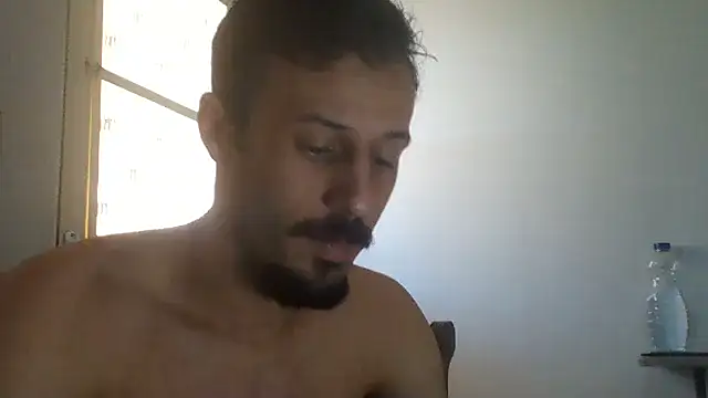 Snapshot of LopeseLua chatting on 5, 11, 2025 LopeseLua online show from 5, 11, 2025