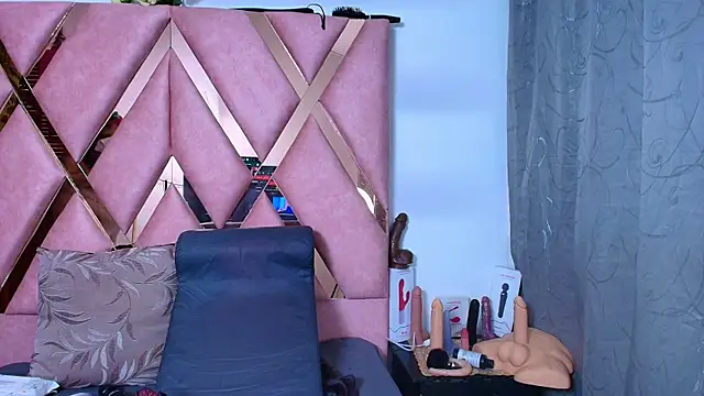 RoxetteMature online show from 17, 7, 2026
