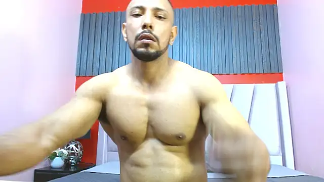 Snapshot of Thiago_Summers chatting on 11, 9, 2025 Thiago Summers online show from 11, 9, 2025