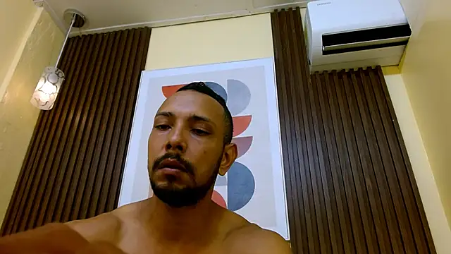 Snapshot of Thiago_Summers chatting on 14, 3, 2025 Thiago Summers online show from 14, 3, 2025