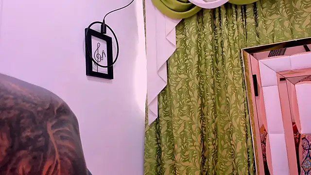 dilan scootk  online show from 4, 12, 2025