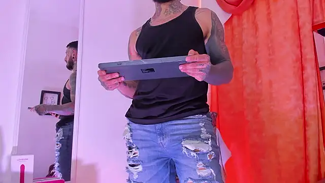 dilan scootk  online show from 6, 3, 2026