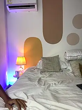 VictoriaRoss1 online show from 23, 9, 2025