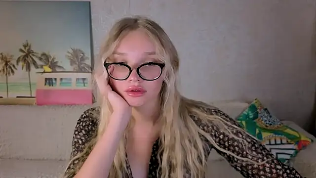 BoysLoveBlondee online show from 29, 9, 2025