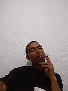 Snapshot of slimmydaddy69 chatting on 14, 6, 2026 slimmydaddy69 online show from 14, 6, 2026