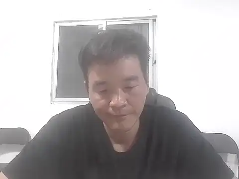 kisstoyousoon2024 online show from 18, 11, 2025