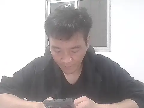 kisstoyousoon2024 online show from 11, 11, 2025