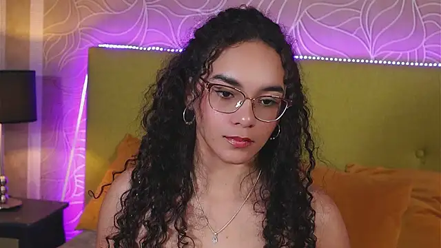 TaylorTinaa online show from 5, 2, 2025