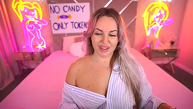 KiraCandyS online show from 30, 10, 2025