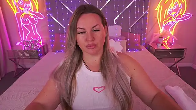 KiraCandyS online show from 27, 5, 2026