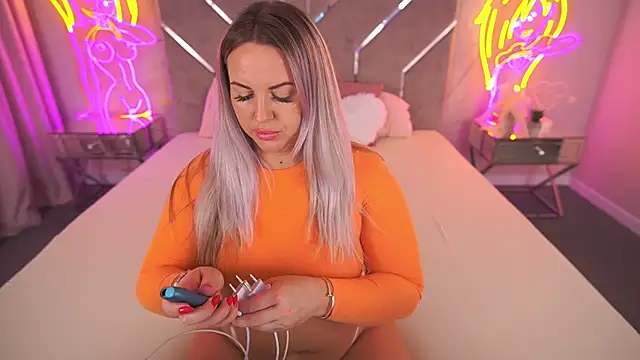 KiraCandyS online show from 11, 11, 2025