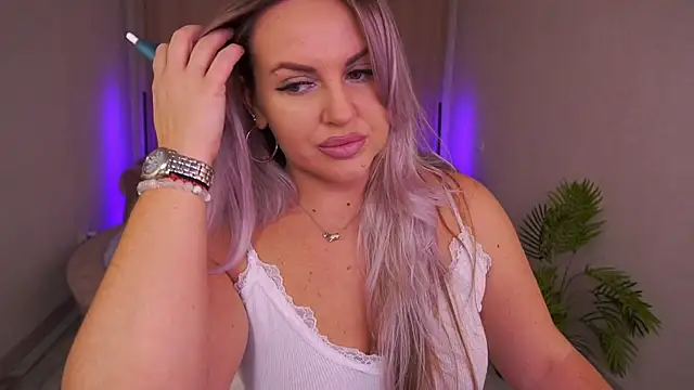 KiraCandyS online show from 29, 10, 2025