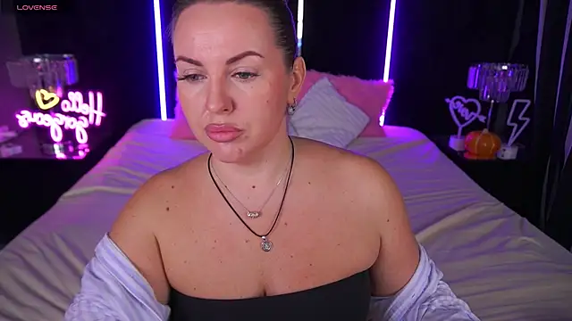 KiraCandyS online show from 21, 11, 2025