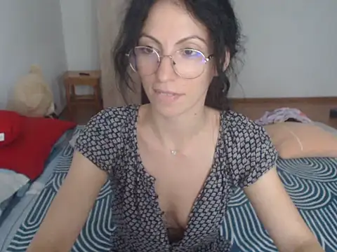 Emmatoo online show from 13, 7, 2026