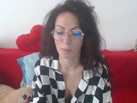 Snapshot of Emmatoo chatting on 8, 5, 2026 Emmatoo online show from 8, 5, 2026