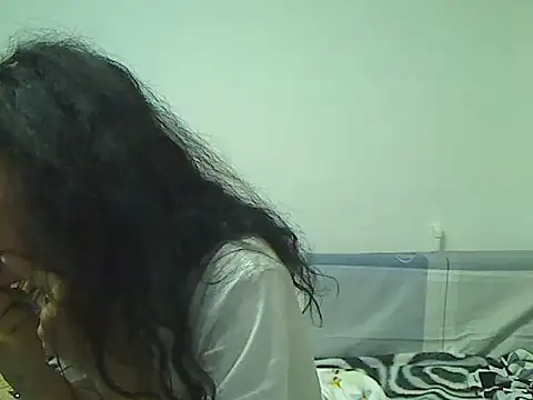 Emmatoo online show from 7, 4, 2026