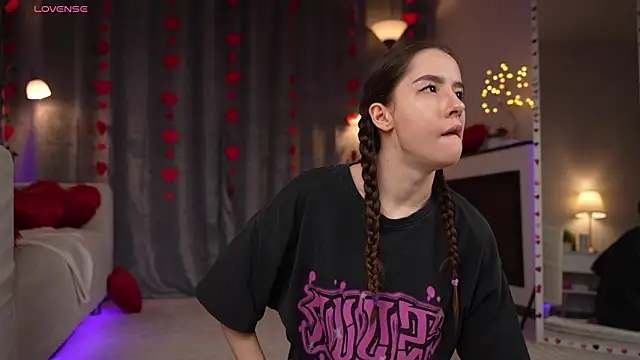 Amely Young online show from 14, 2, 2026