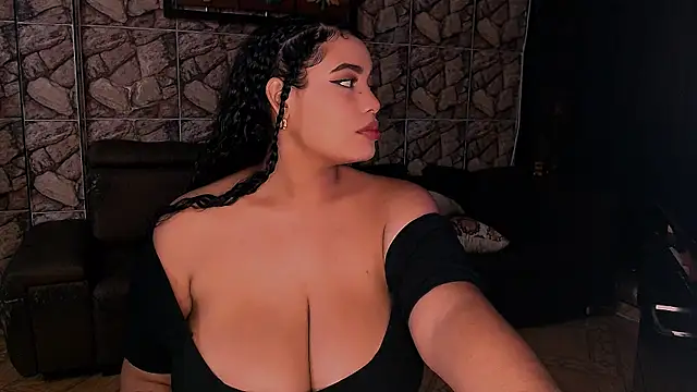 Emmacamille online show from 18, 3, 2025