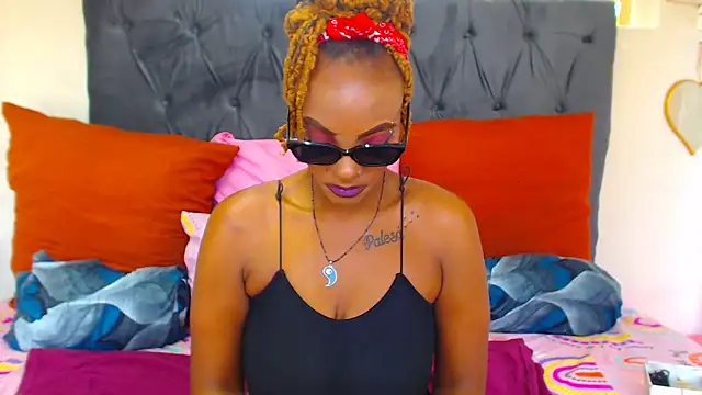 SAVAGExBOO online show from 27, 2, 2025