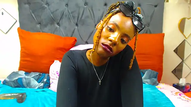 SAVAGExBOO online show from 6, 3, 2025