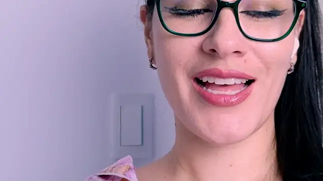 Pamela Rosal online show from 10, 4, 2026