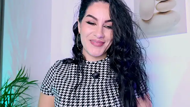 Pamela Rosal online show from 13, 4, 2026