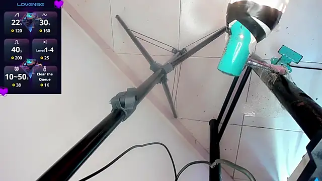 Maryonthemoon online show from 3, 3, 2025