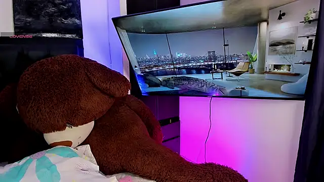 Maryonthemoon online show from 18, 11, 2025