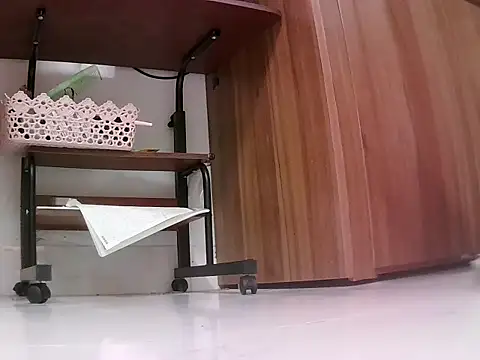 -SingleMom- online show from 4, 10, 2025