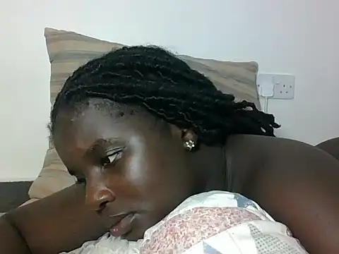 hotebbbyy online show from 28, 9, 2025