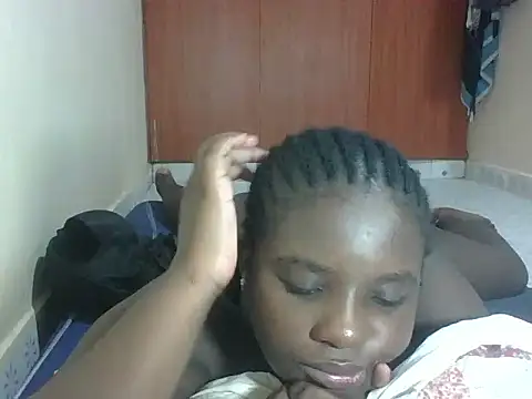 hotebbbyy online show from 2, 5, 2026