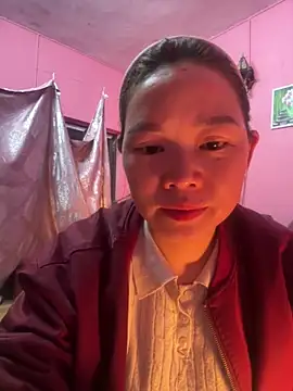 Hellen 111 online show from 4, 3, 2025