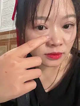 Hellen 111 online show from 14, 10, 2025