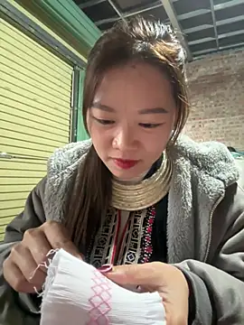 Hellen 111 online show from 25, 2, 2025