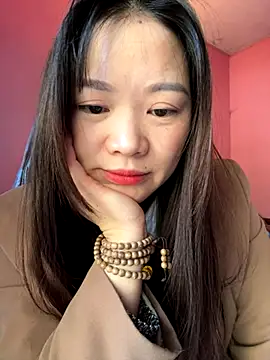 Hellen 111 online show from 23, 11, 2025