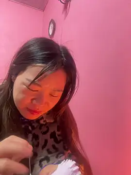 Hellen 111 online show from 16, 1, 2025