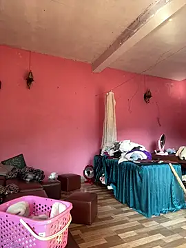 Hellen 111 online show from 14, 1, 2025