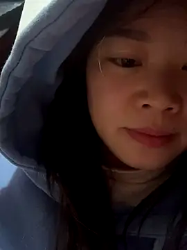 Snapshot of Hellen_111 chatting on 5, 12, 2025 Hellen 111 online show from 5, 12, 2025