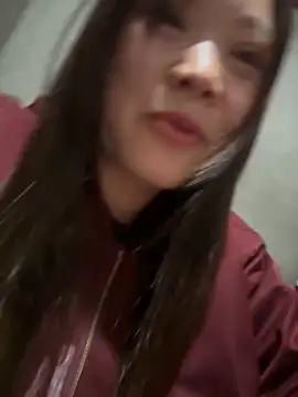 Hellen 111 online show from 5, 11, 2025