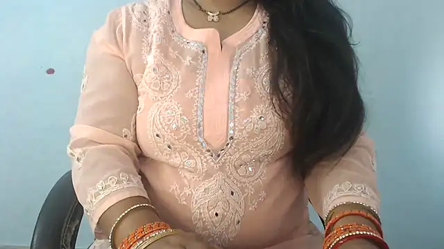 Snapshot of sapna-ji chatting on 2, 12, 2025 sapna-ji online show from 2, 12, 2025