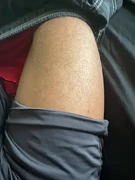 Snapshot of Big-dick_1 chatting on 4, 10, 2025 Big-dick 1 online show from 4, 10, 2025