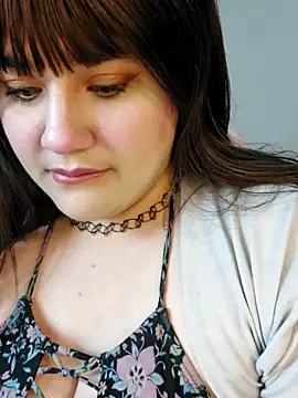 ItsNaiixa online show from 24, 10, 2025