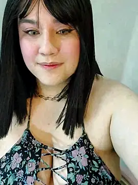 ItsNaiixa online show from 5, 10, 2025