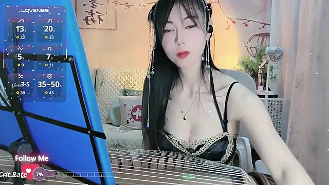 Lisa-s online show from 6, 11, 2025