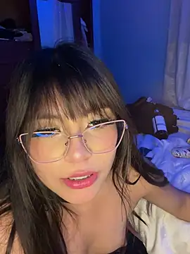 Snapshot of Lily_candy_X chatting on 18, 3, 2025 Lily candy X online show from 18, 3, 2025