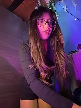 Lily candy X online show from 11, 3, 2026