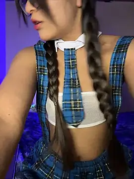 Lily candy X online show from 13, 5, 2026