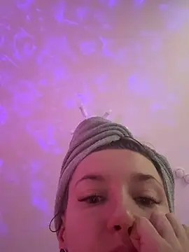 Snapshot of KateRedgar chatting on 19, 3, 2026 KateRedgar online show from 19, 3, 2026