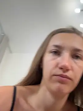 KateRedgar online show from 2, 12, 2025